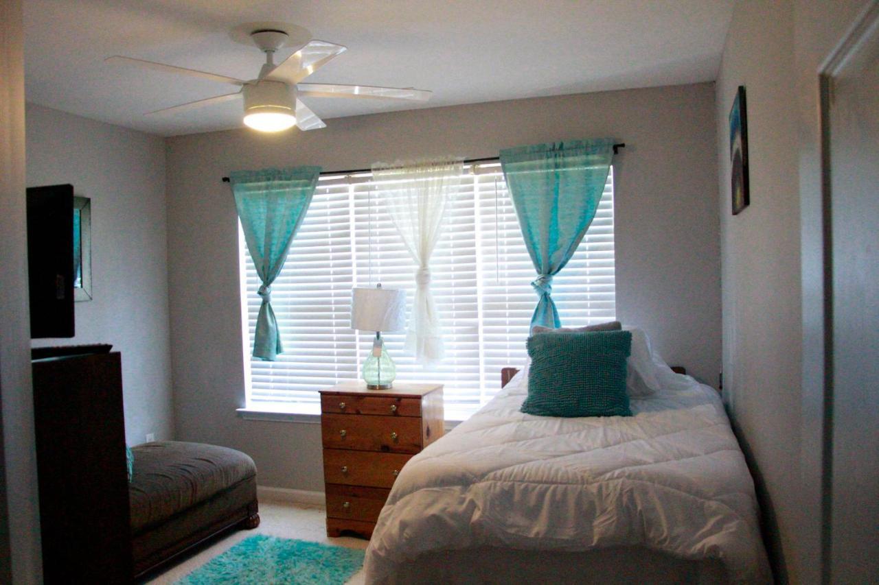 Minutes From Downtown 3Br Stylishhome-Free Parking 롤리 외부 사진