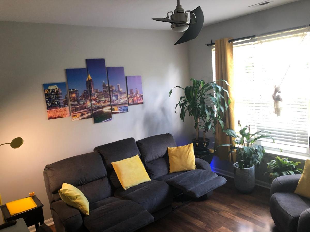 Minutes From Downtown 3Br Stylishhome-Free Parking 롤리 외부 사진