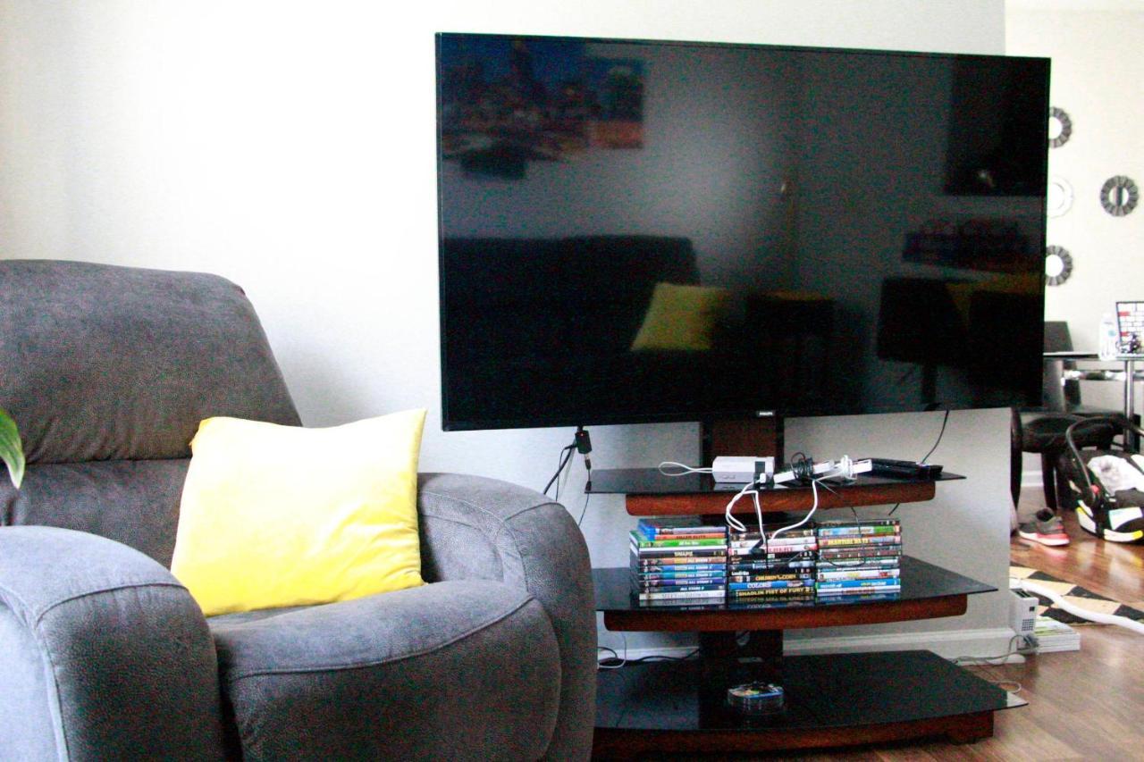 Minutes From Downtown 3Br Stylishhome-Free Parking 롤리 외부 사진